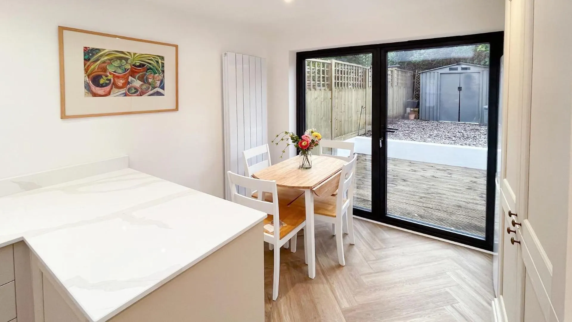 Lovely And Newly Refurbished 2Bd Home Maze Hill contacts